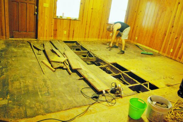Subfloor Demolition in Massillon